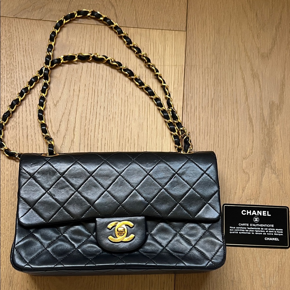 Authentic vintage Chanel classic small double flap lambskin w 24k gold plated